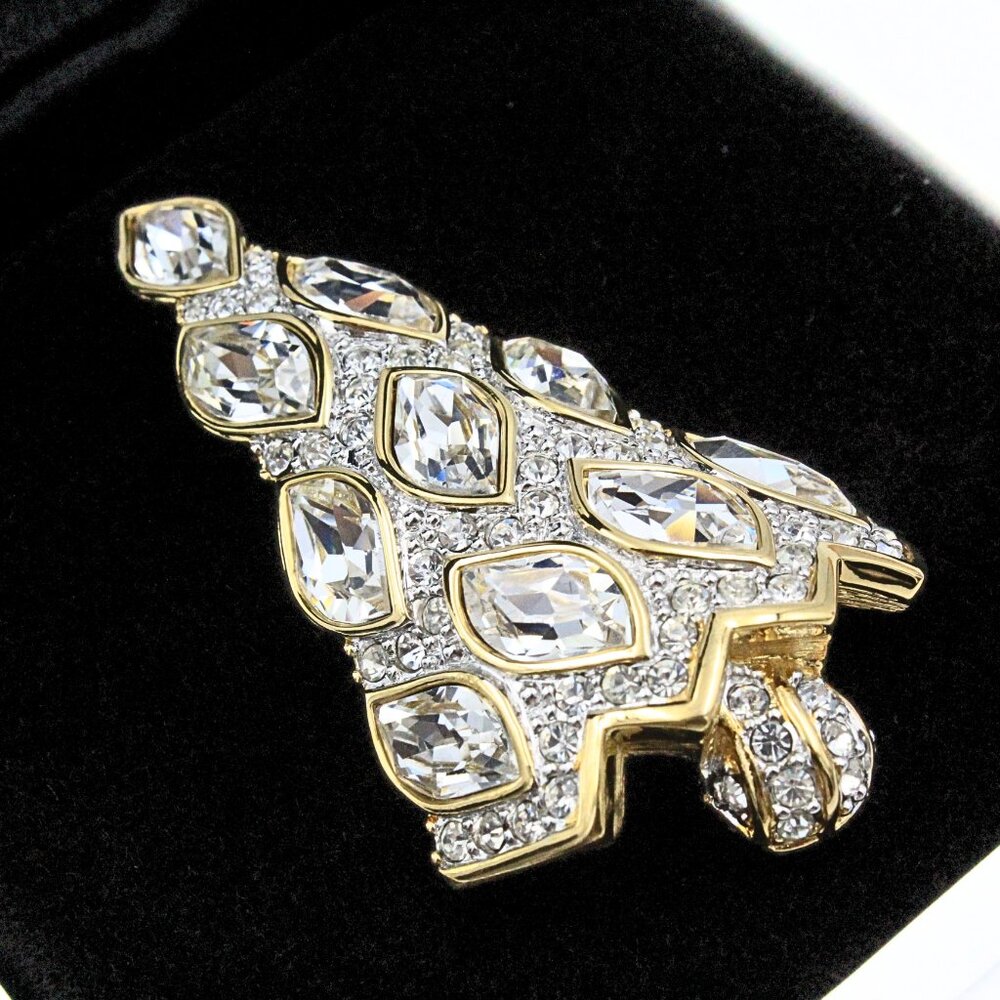 Grandeur SWAROVSKI Limited Edition 1996 Christmas Tree Holiday Brooch Pin